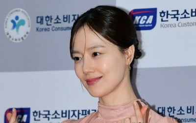 [공식] 문채원, 데뷔 19년 차에 기쁜 소식…'브런치카페'로 첫 라디오 DJ 도전