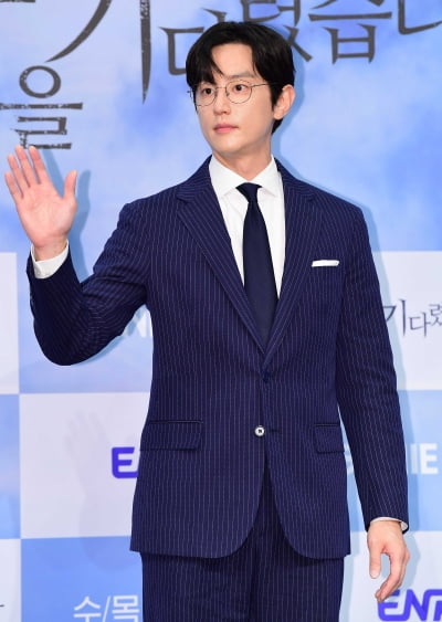 '새신랑' 권율, 손절 소식 전했다…"친구와 여행 후 6개월간 손절"('우리지금만나')