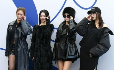 '26일 컴백' 하이키, 별 접으며 상사병 예방 필수