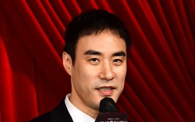 '음주운전' 배성우, 눈물 글썽였지만...'SNL'로 예능 복귀, 사과와 반성은 없었다 [TEN이슈]
