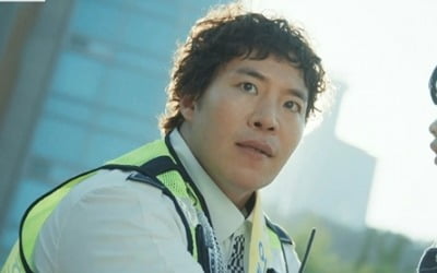 태원석, 난폭운전자에 아이들 구했다…책임감+인간미 겸비('굿보이')