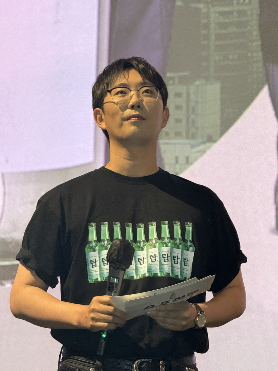 '소주전쟁' 무대인사 맛집이네…마지막열까지 찾아가는 팬서비스