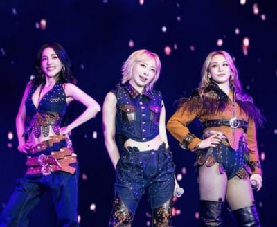 박봄은 어디에…투애니원, LA 공연에서 메인보컬 빠진 '3인' 됐다