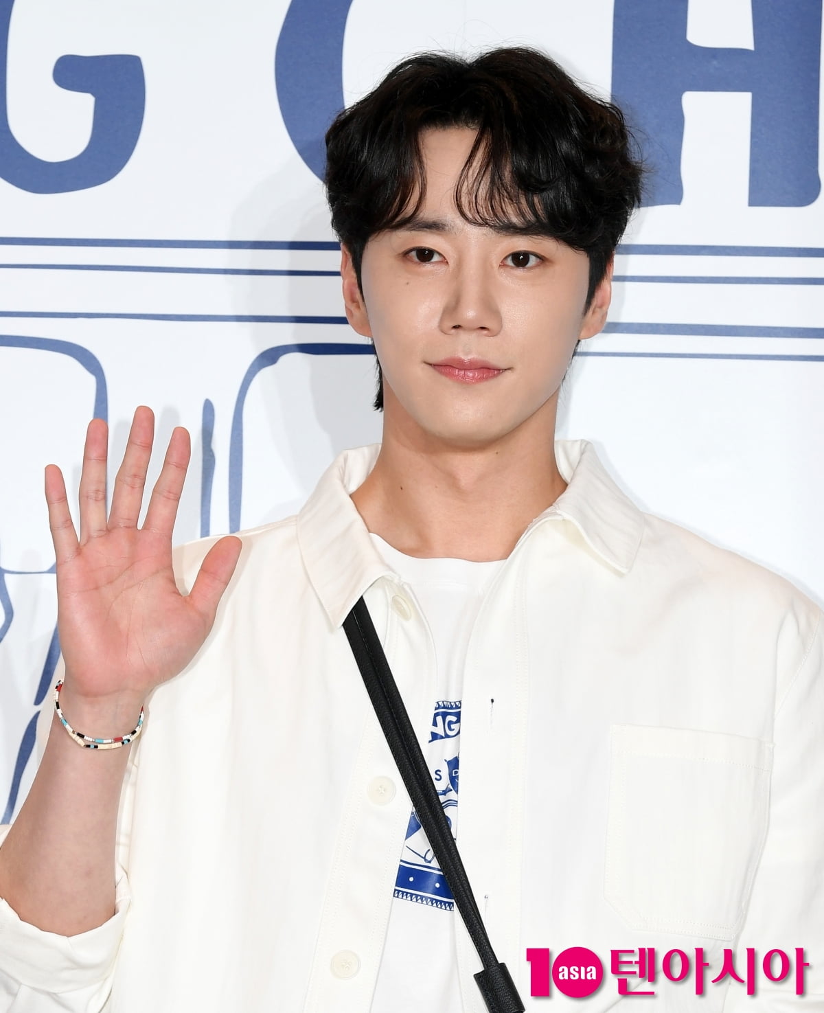 이준영, 청바지+흰티만 입어도 빛나[TEN포토+]