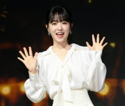 박보영, 1년 기다림 끝에 빛 봤다…'정신병동' 이어 1인 4역으로 인생작 경신 [TEN스타필드]