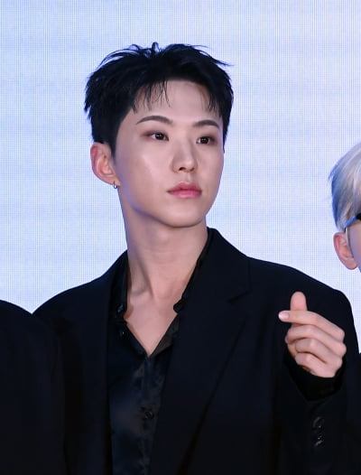 세븐틴 호시, 호랑이 눈빛[TEN포토]