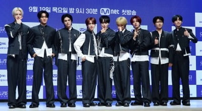 데뷔 6년 차에 돌연 리더 교체…'스타쉽 소속' 크래비티, 무대 밖 일상 공개 ('KCON DAYS')