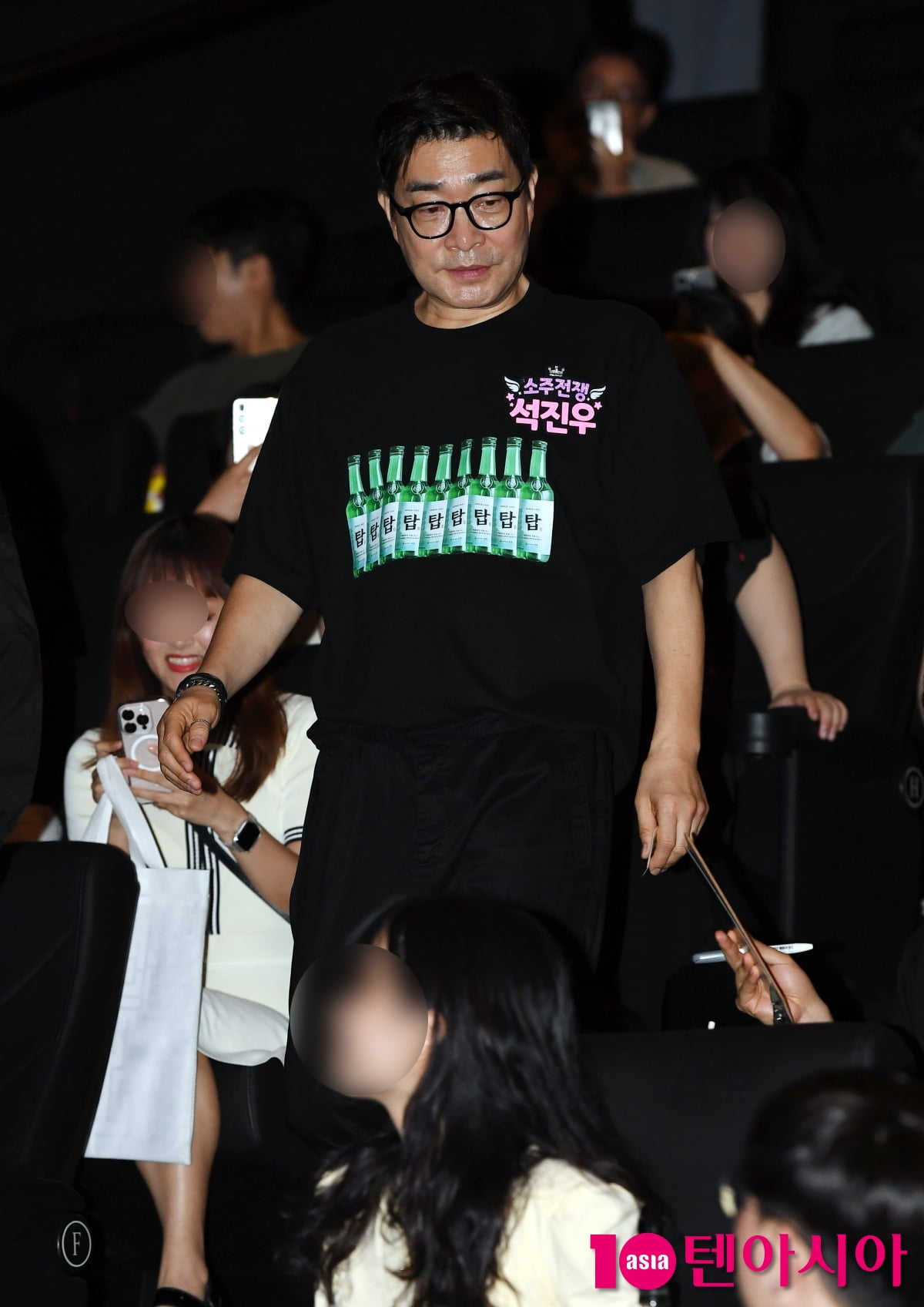 '소주전쟁' 손현주, 팬서비스도 지적으로[TEN포토+]