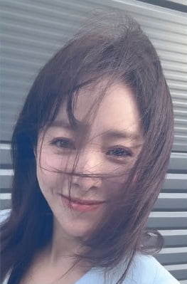 사진=한지민 SNS