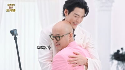 김우빈 "반항아 역할만 6번…로맨스 늘 하고 싶었다"('보석함')
