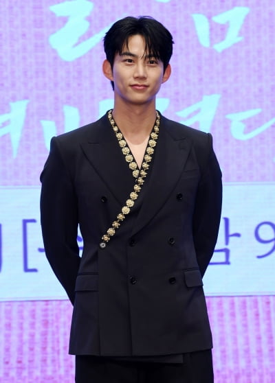 '5년째 ♥열애' 옥택연 "서현 때문에 출연 결정…어떨지 궁금하더라" ('남주의 첫날밤을')