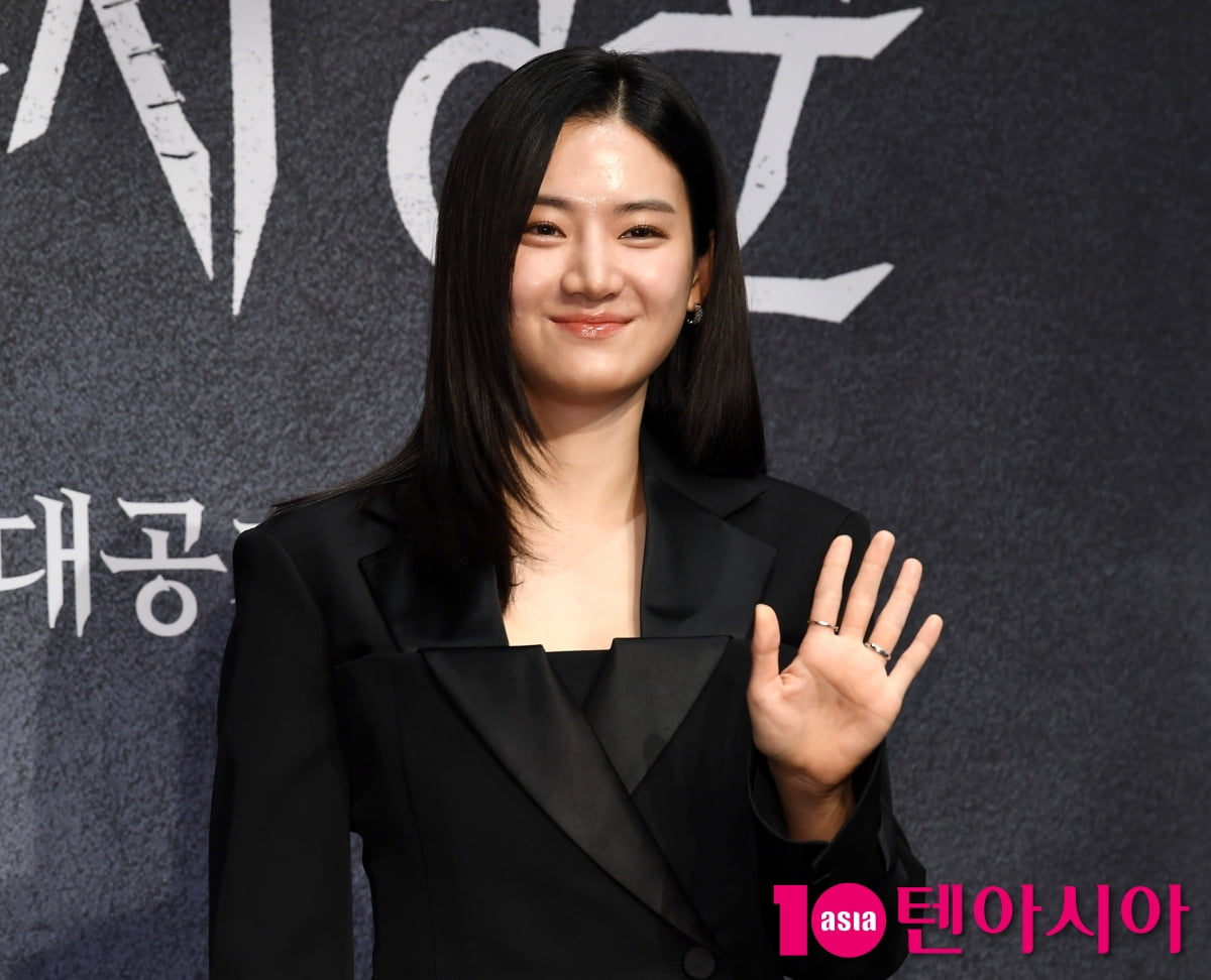'메스를 든 사냥꾼' 박주현, 철인3종으로 만든 미모...스윗한 미소[TEN포토+]