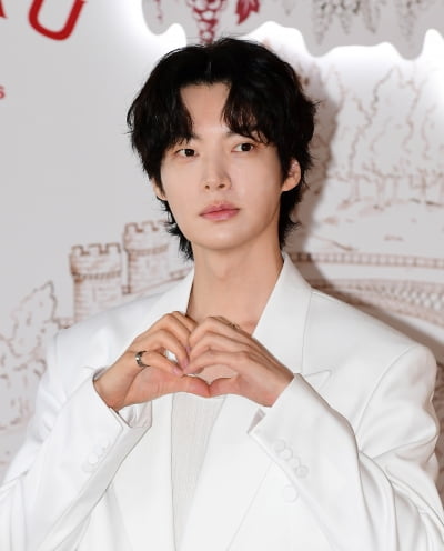 '구혜선과 결별' 안재현, 이혼 5년 만에 ♥결혼식 올리나…"서장훈과 합동으로" ('가오정')