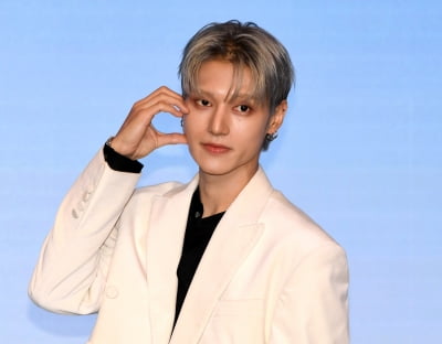 에이티즈, 산뜻함도 섹시하게…'청량 폭발' 상남자의 여름 고백
