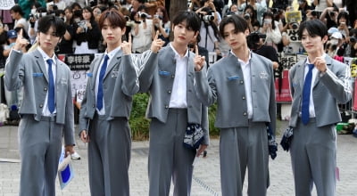 '보이즈 2 플래닛' 토모야-이협-허지오-이상원-유강민, 우리가 넘버 원[TEN포토]