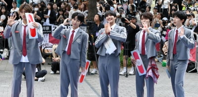 '보이즈 2 플래닛' 천차오위,홍쯔한-피닉스-쑨한린-허준진, 즐거운 오프라인 이벤트[TEN포토]