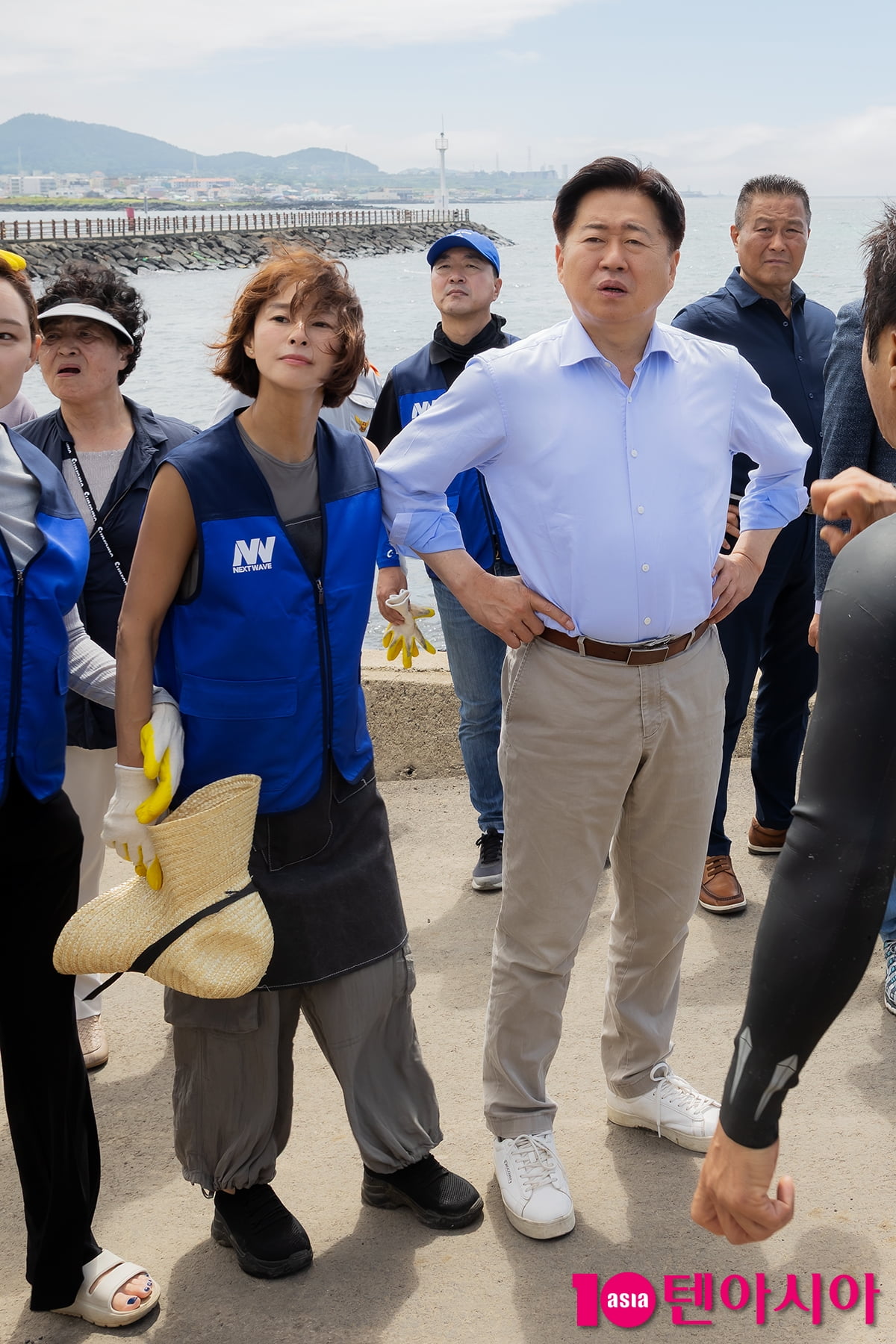 예지원-오영훈 제주도지사, 제주도 바닷가에서[TEN포토]