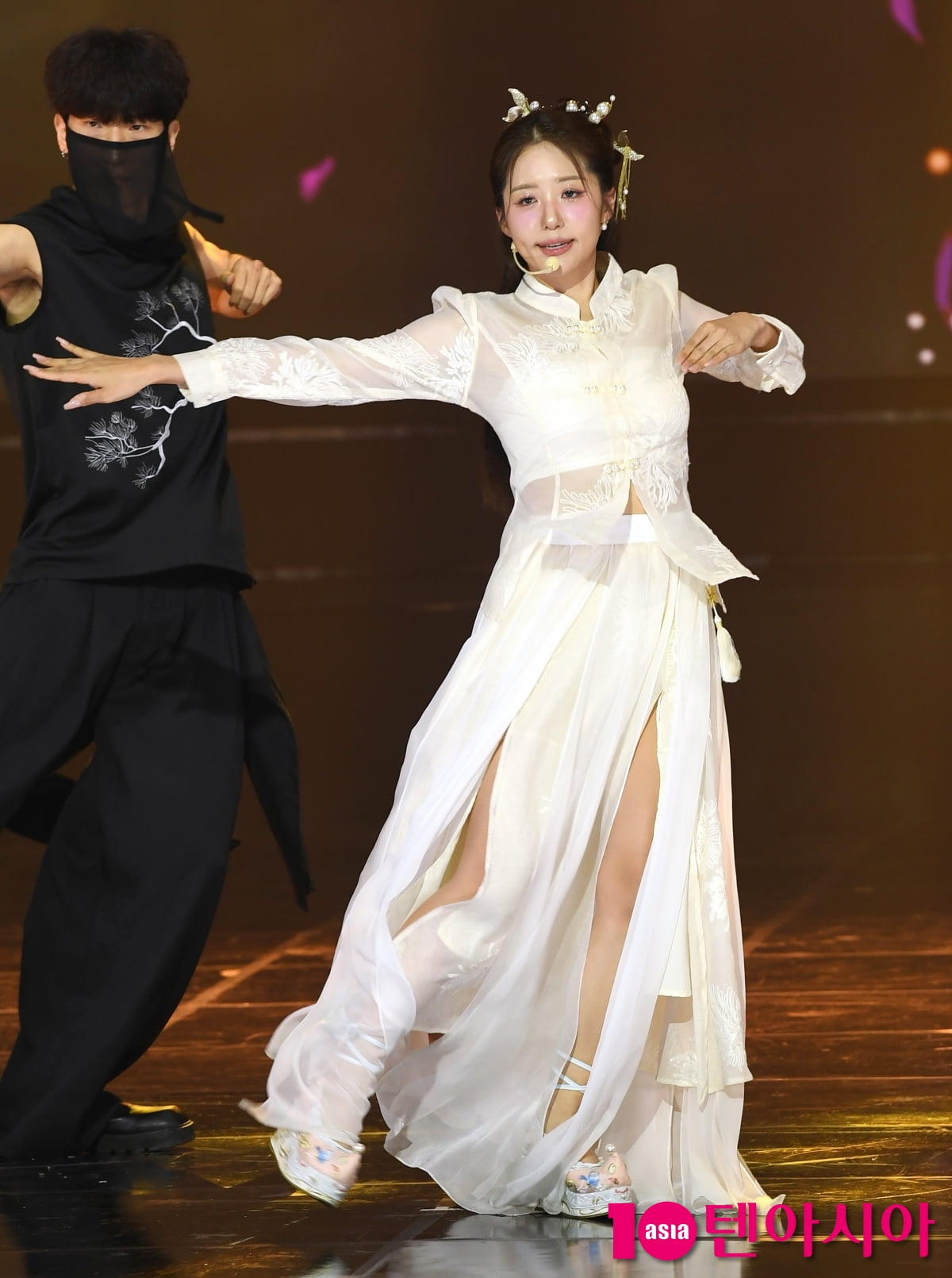 정다경, 신비로운 무대[TEN포토]