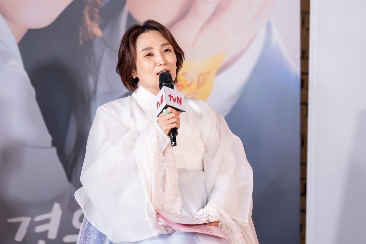 [공식] 박경림, 7년 만에 기쁜 소식 전했다…뮤지컬 흥행에 메인 MC 합류 겹경사