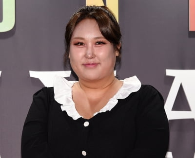 '식비 연 1억' 풍자, 배달비로만 3천만원 쓴다더니…임장 가서도 배달 앱 실행 ('홈즈')