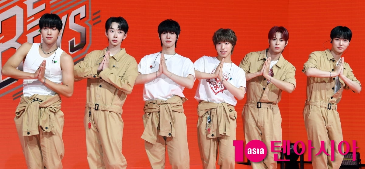 비보이즈, 첫 번째 미니앨범 ‘BE:1(비:원)’으로 데뷔[TEN포토+]