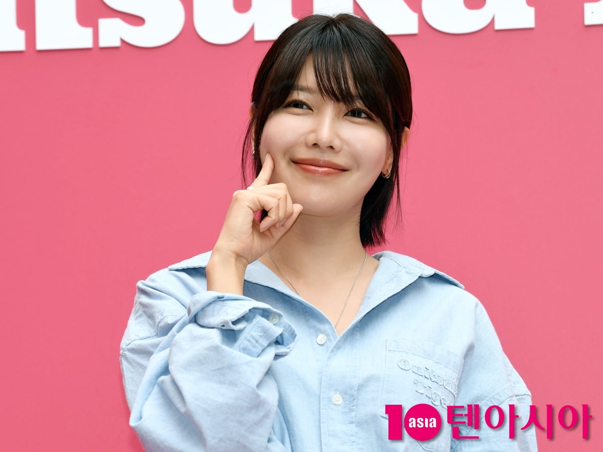 최수영, 더위 날리는 시원한 각선미[TEN포토+]