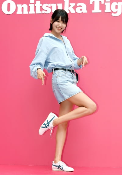 최수영, 더위 날리는 시원한 각선미[TEN포토+]