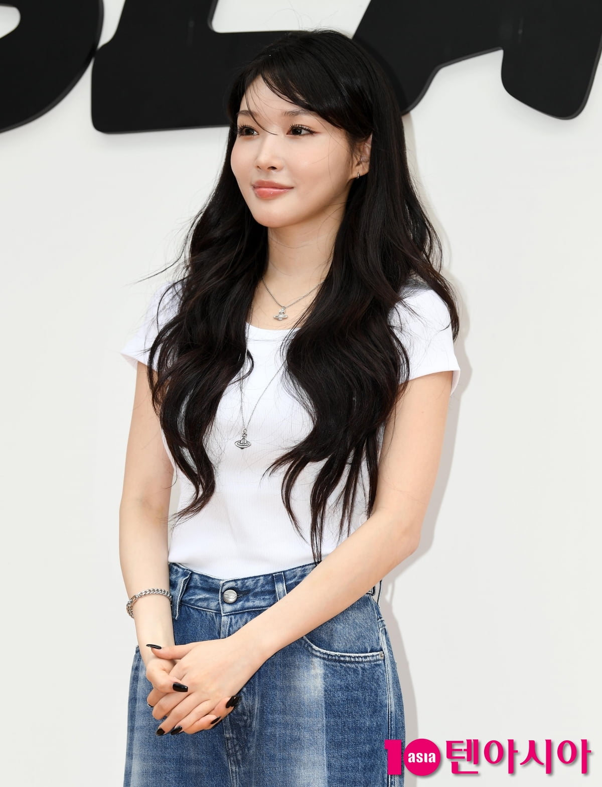 청하, 청바지+흰티만 입어도 빛나[TEN포토+]