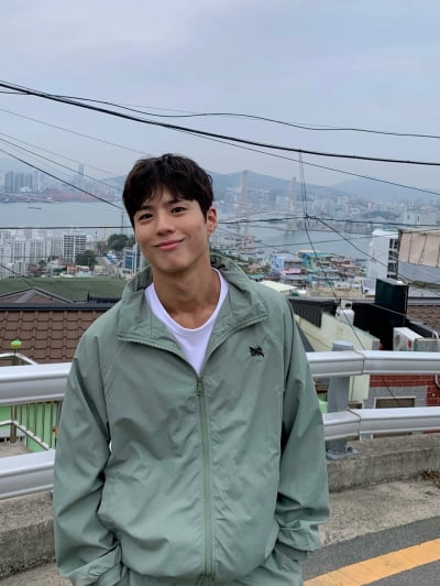 '32세' 박보검, 얼굴은 에겐남인데 목선은 테토남…일상도 '굿보이' 그 자체
