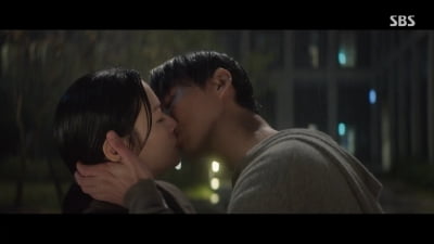 '시청률 1/3토막'났던 남궁민, 전여빈과 키스 한 장면에...최고 시청률 4.6% ('우리영화')