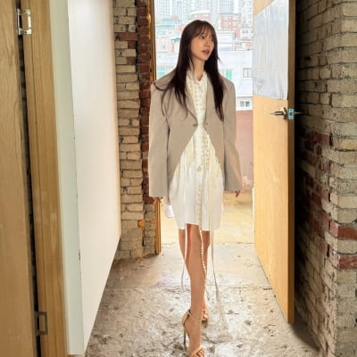 '41세 맞아?' 윤은혜, 부러질 듯한 각선미 폭발..."은혜로운 미모"