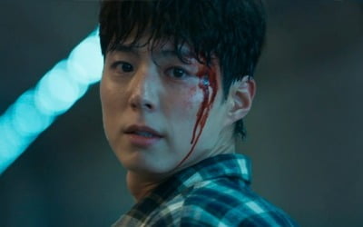 [종합] 박보검, 쇠파이프 일당 맨몸으로 막았다…터널로 돌진('굿보이')