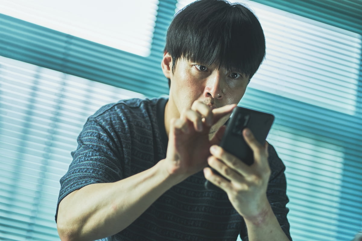 염혜란, 알고 보니 펜트하우스 살고 있었다…층간 소음 문제 해결 나선 거주자('84제곱미터')
