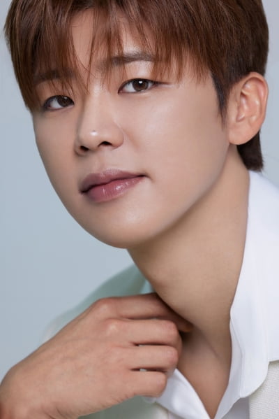 '30일 싱글 발매' 박지현, 녹아버려요