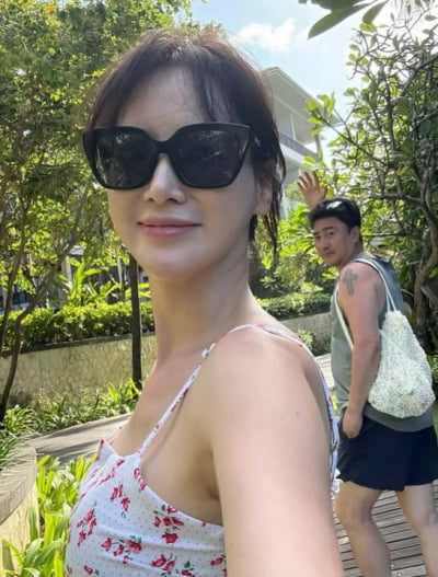 딸 아님 주의…'안정환♥' 이혜원, 나이 잊은 몸매에 '신혼부부' 바이브