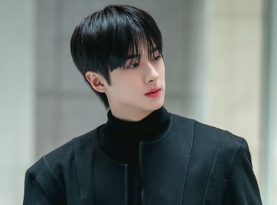 김민규, 레드벨벳 예리와 ♥연애 시작…알고보니 재벌 그룹 사생아 출신 ('청담국제고')