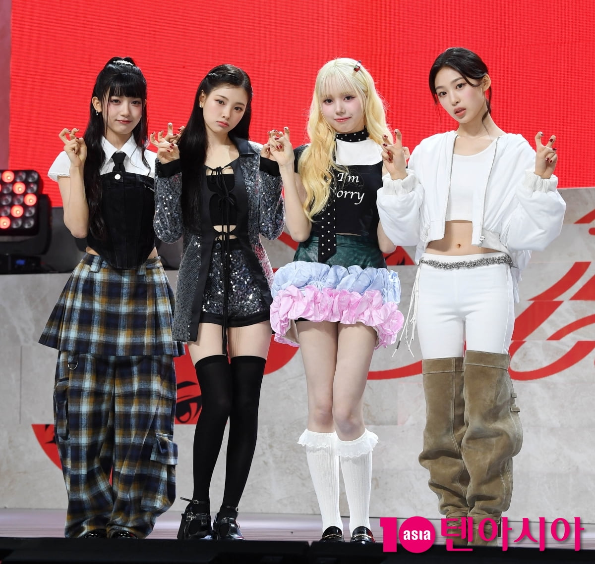 베이비 돈 크라이, 타이틀곡 ‘F Girl’로 데뷔[TEN포토+]