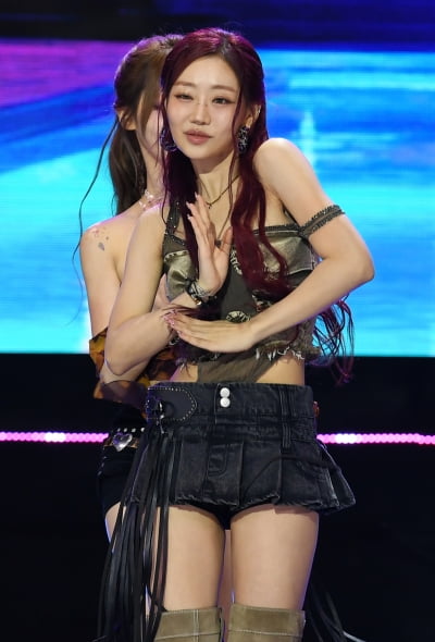 키스오브라이프 쥴리, 섹시한 미소[TEN포토+]