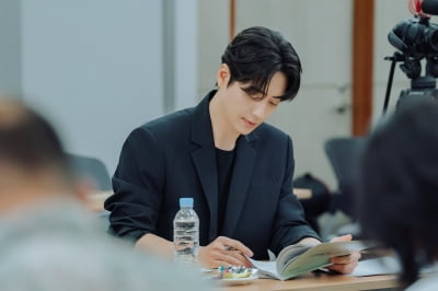 이준혁, 로또 1등 당첨됐다…13억 수령 후 마음의 보험으로 ('로또 1등도 출근합니다')