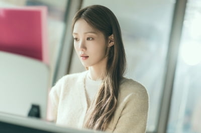 이성경, 이동욱과 ♥핑크빛이었다…母 병간호와 생계 위해 아르바이트 전전 ('착한 사나이')