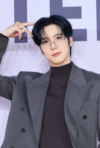[단독] '무한도전 키즈' 에이티즈 윤호, 성덕 됐다…20주년 기념 드라마 출연