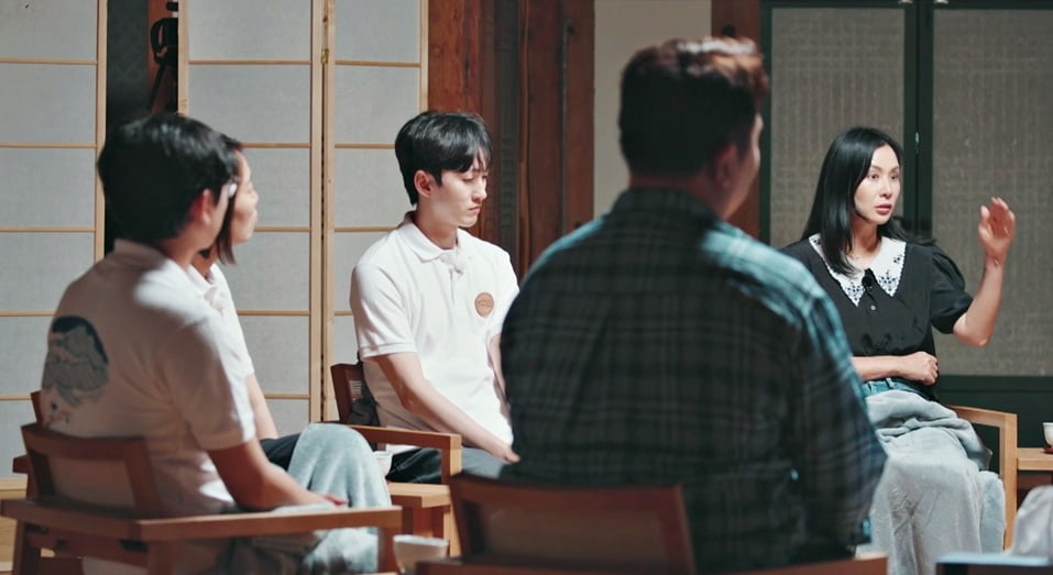 '장동건♥' 고소영, 민낯 최초 공개…52세 안 맏기는 피부, "33년 동안 봉인" ('오은영스테이')