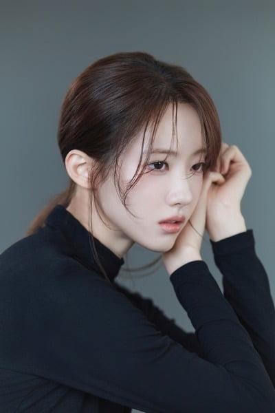 [공식] '장신영 딸' 이루다, 경사 맞았다…우주소녀 데뷔 10년 차에 스크린 주연 발탁 ('디아더')