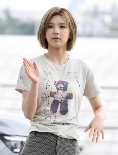 엔믹스 배이, 곰돌이 보다 귀여운 인사[TEN포토]