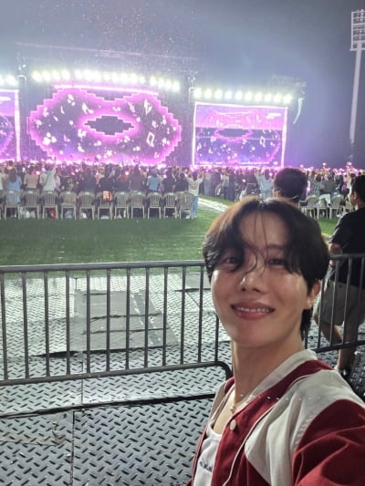 '부동산 270억' BTS 제이홉, 진과 반가운 투샷…완전체 활동 언제쯤