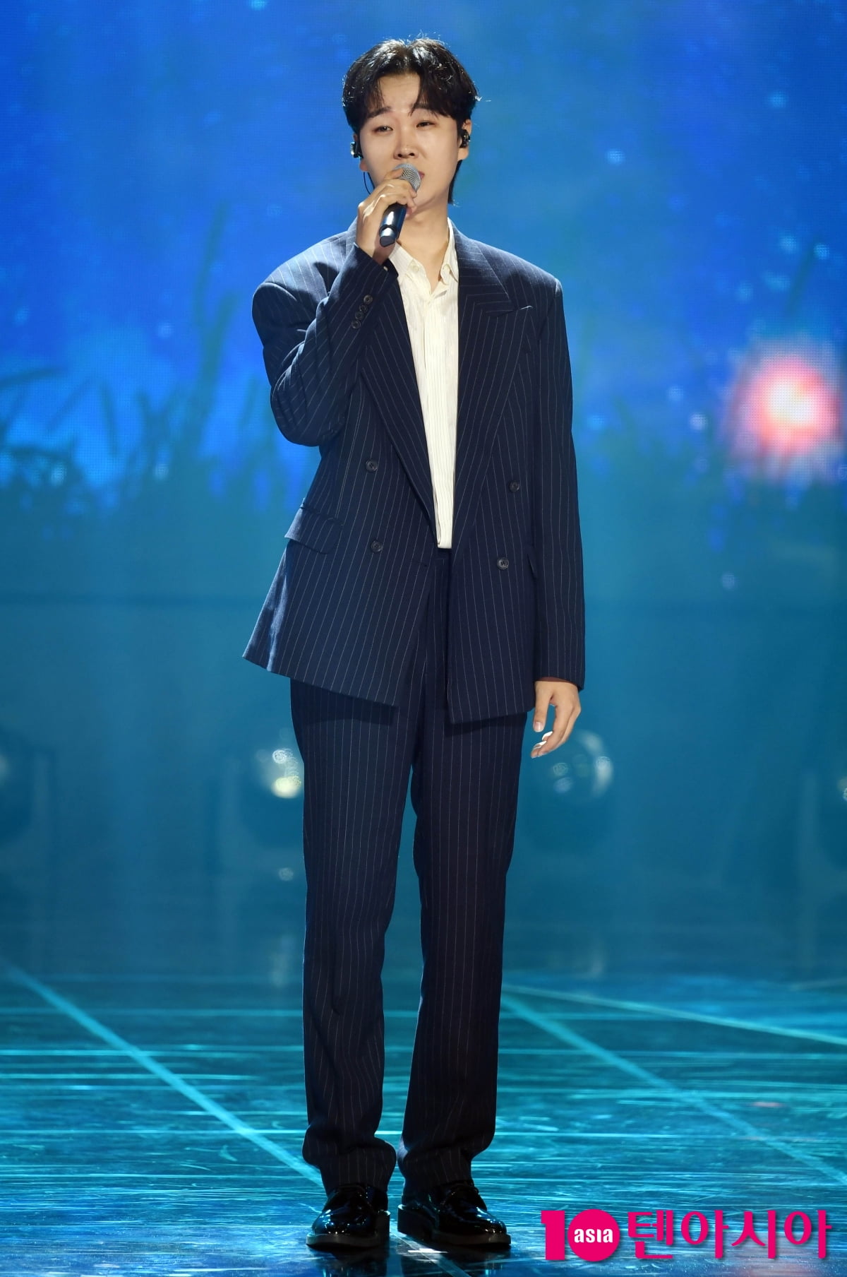 송민준, 시선강탈 꽃미소[TEN포토]