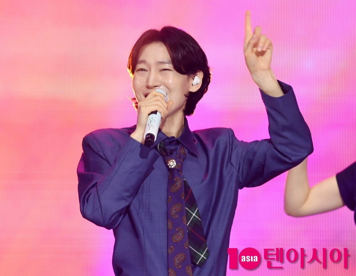 김용빈, 꽃미소 날리는 피부미남[TEN포토]