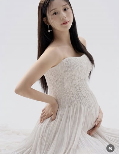‘썸바디2’ 윤혜수, 7월 출산 앞두고 완벽한 D라인 뽐내
