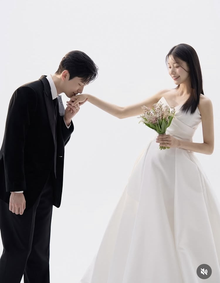 ‘썸바디2’ 윤혜수, 7월 출산 앞두고 완벽한 D라인 뽐내