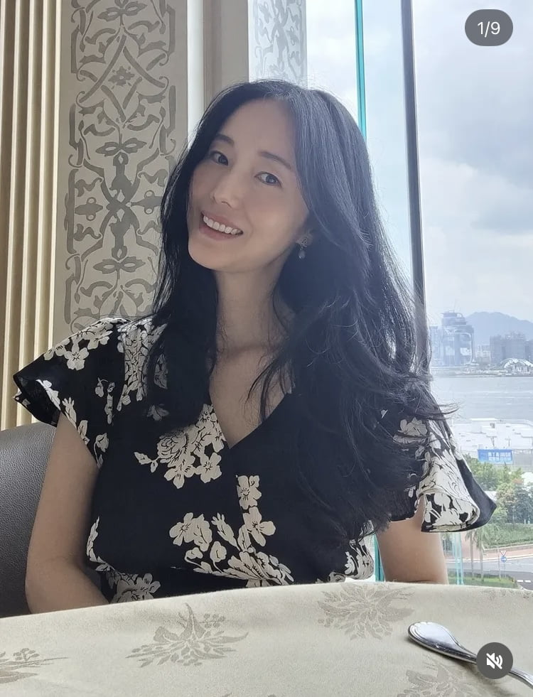 이정현, 194억원 건물주의 여유…딸과 호화로운 해외 출장